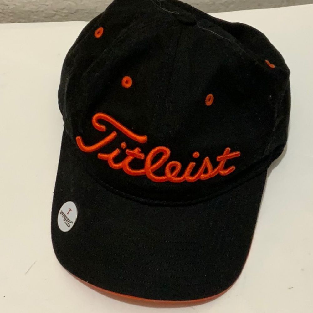 Titleist hat orange b,ack